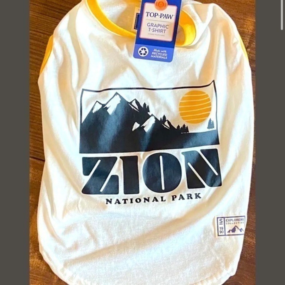 Top-Paw Dog Size Medium Zion National Park Shirt